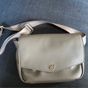 Elegant Grey Crossbody Bag